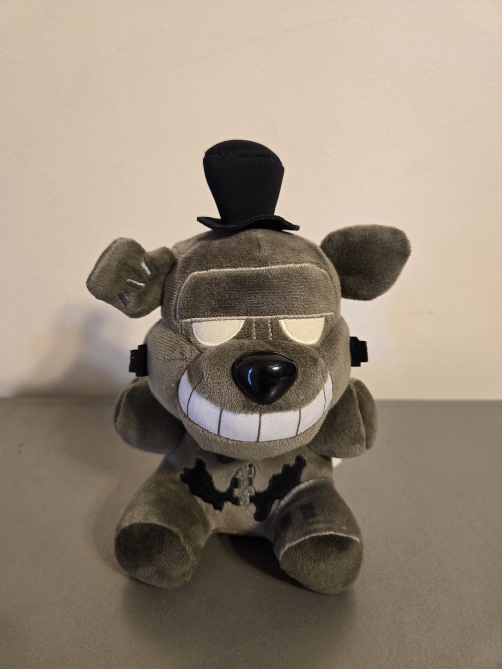 Funko Five Nights at Freddy's Dreadbear Plushie 7 Inch